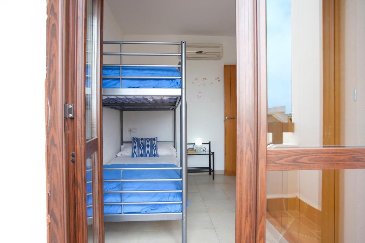 Vakantiehuis Marina D'or Iv, Casa 5 *